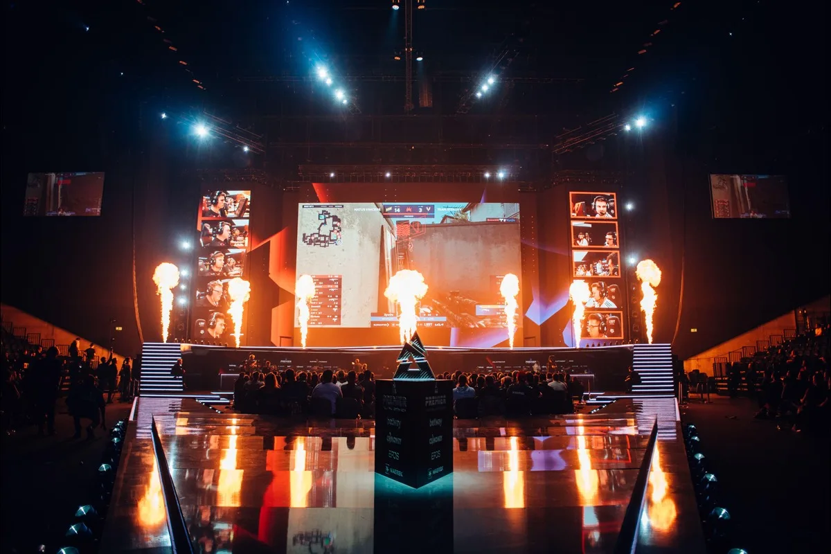 Mouz znajdzie sposób na zatrzymanie Donka?Gramy esport z kursem 3.34!