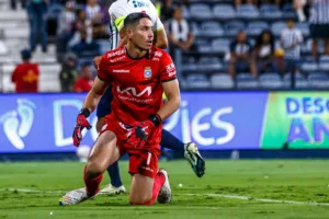 Braulio-Uraezana-bramkarz-boliwijskiego-Blooming-podczas-meczu-z-Alianza-Lima-foto-Alamy