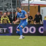 Solowiej-celebrujacy-bramke