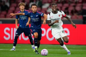 Arsenal - Tottenham gdzie oglądać Transmisja TV i stream 31072025