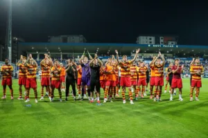 Jagiellonia - Widzew gdzie oglądać Transmisja TV i stream 27072025