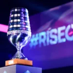 Trofeum za turniej ESL ONE