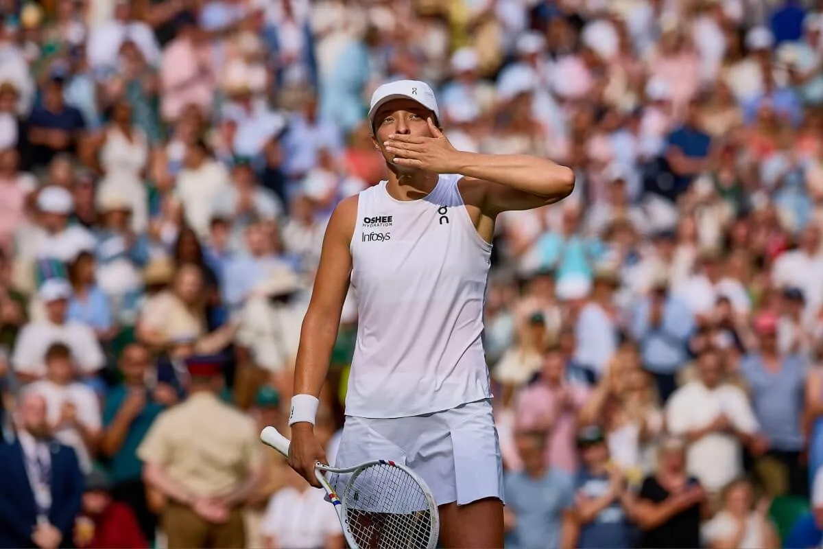 Świątek – Tauson: typy i kursy. Iga pewnie wkroczy do ćwierćfinału Wimbledonu?