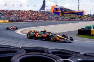 fot-oscar-piastri-charles-leclerc-formula-1-grand-prix-holandii