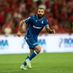 Ishak-podczas-meczu-z-Crvena-Zvezda