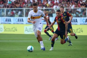 Lecce - Milan gdzie oglądać Transmisja TV i stream 29082025
