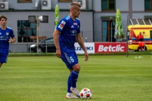 Miedź Legnica - Wisła Kraków gdzie oglądać Transmisja TV i stream 28082025
