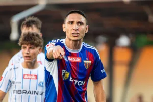 Ruch Chorzów - Polonia Bytom gdzie oglądać Transmisja TV i stream 24082025