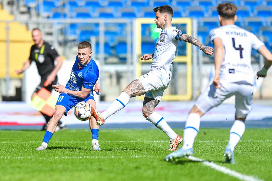 fot-pressfocus-betclic-1-liga-ruch-chorzow-stal-rzeszow-pilka-nozna