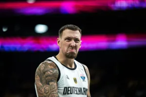 Daniel Theis