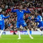 Chalobah-celebrujacy-bramke-na-Old-Trafford