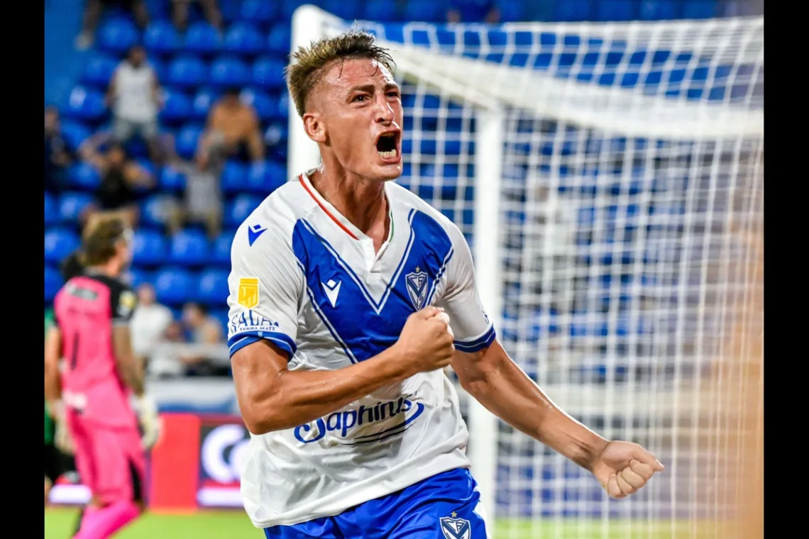 Braian-Romero-napastnik-Velez-Sarsfield-foto-Alamy