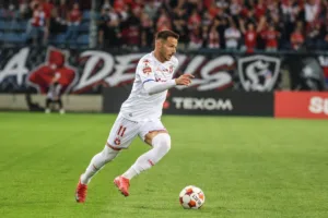 Górnik - Wisła gdzie oglądać Transmisja TV i stream 21092025