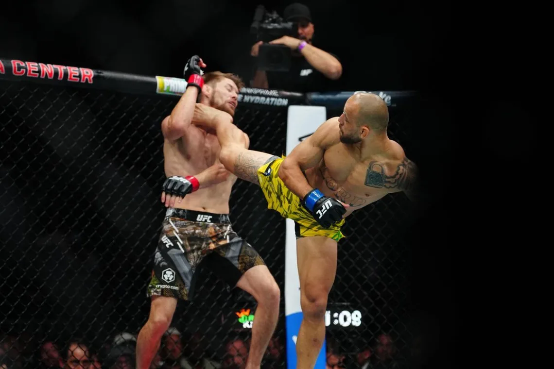 fot-alamy-ufc-fight-night-jean-silva-diego-lopes-ufcnoche
