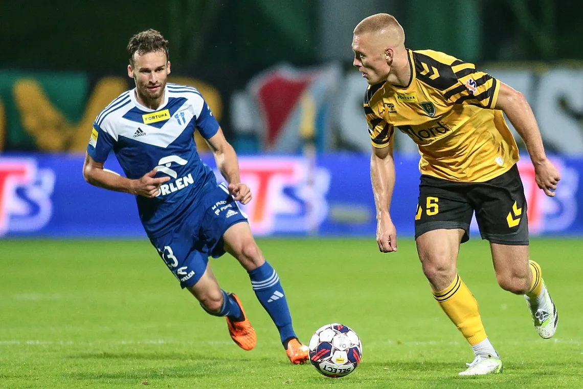 Filip Lesniak, Oskar Repka