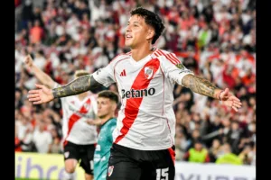 Sebastian-Driussi-strzelec-gola-w-majowym-starciu-z-Independiente-2025-foto-Alamy