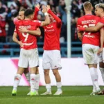 Chrobry Głogów - Wisła Kraków gdzie oglądać Transmisja TV i stream 02112025