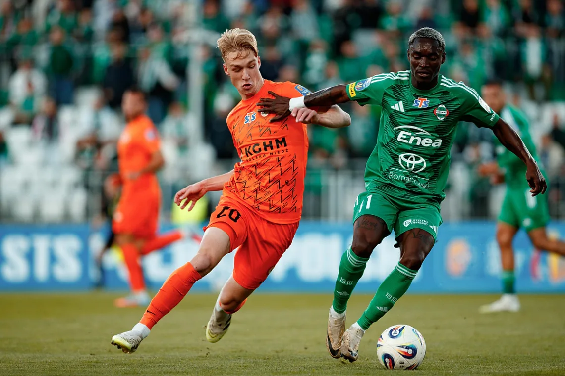 Mateusz Dziewiatowski, Capita Capemba