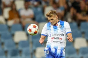 Puszcza Niepołomice - Stal Mielec gdzie oglądać Transmisja TV i stream 03112025