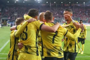 Wieczysta Kraków - Pogoń Grodzisk: Typy i kursy. Zakład na gole