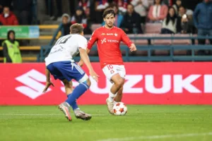 Wisła Kraków - Ruch Chorzów gdzie oglądać Transmisja TV i stream 05102025