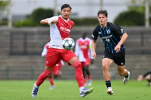 Zdjecie-z-meczu-Brugge-U-19-Monaco-U-19-rozegranego-w-Roeselare-2025-foto-Alamy