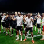 Pilkarze-Midtjylland-swietujacy-zwyciestwo-z-Nottinghamem-w-Lidze-Europy-2025-foto-Alamy