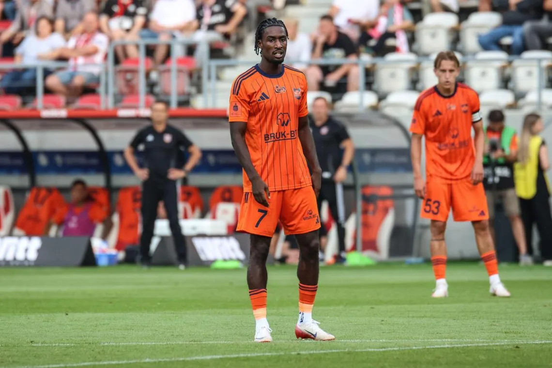 Fassbender-w-koszulce-Termaliki