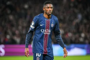 Dembele-w-koszulce-PSG