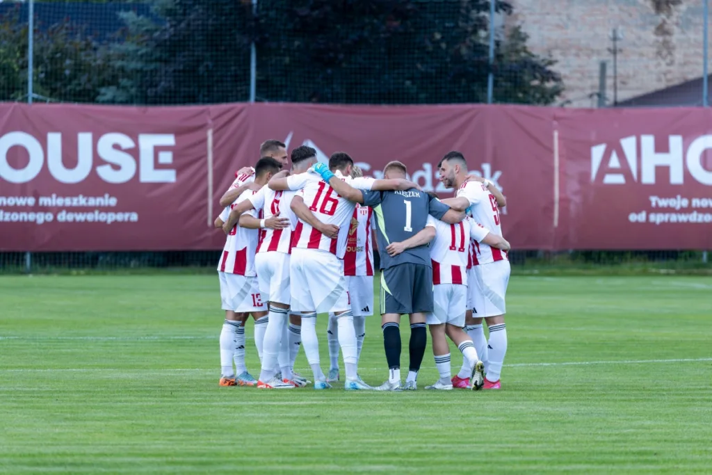 Pogoń Grodzisk - Śląsk Wrocław Typy i kursy. Wygrają gospodarze