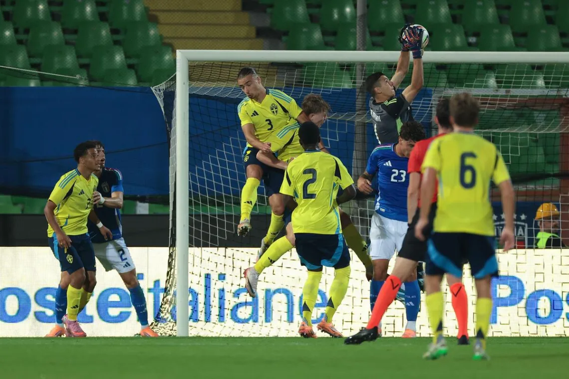 Zdjecie-z-meczu-Wlochy-do-lat-21-kontra-Szwecja-do-lat-21-w-ktorym-mlodziezowka-Wloch-wygrala-cztery-do-zera-foto-Alamy