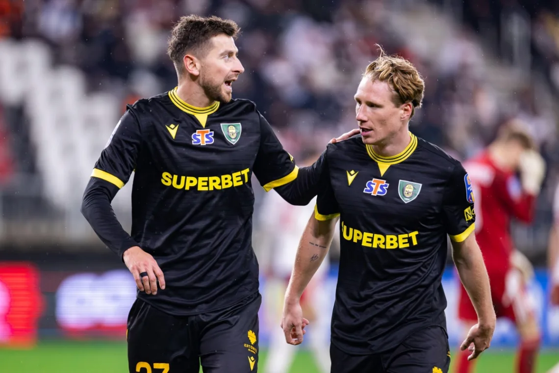 GKS Katowice - Pogoń Szczecin gdzie oglądać Transmisja TV i stream 29112025