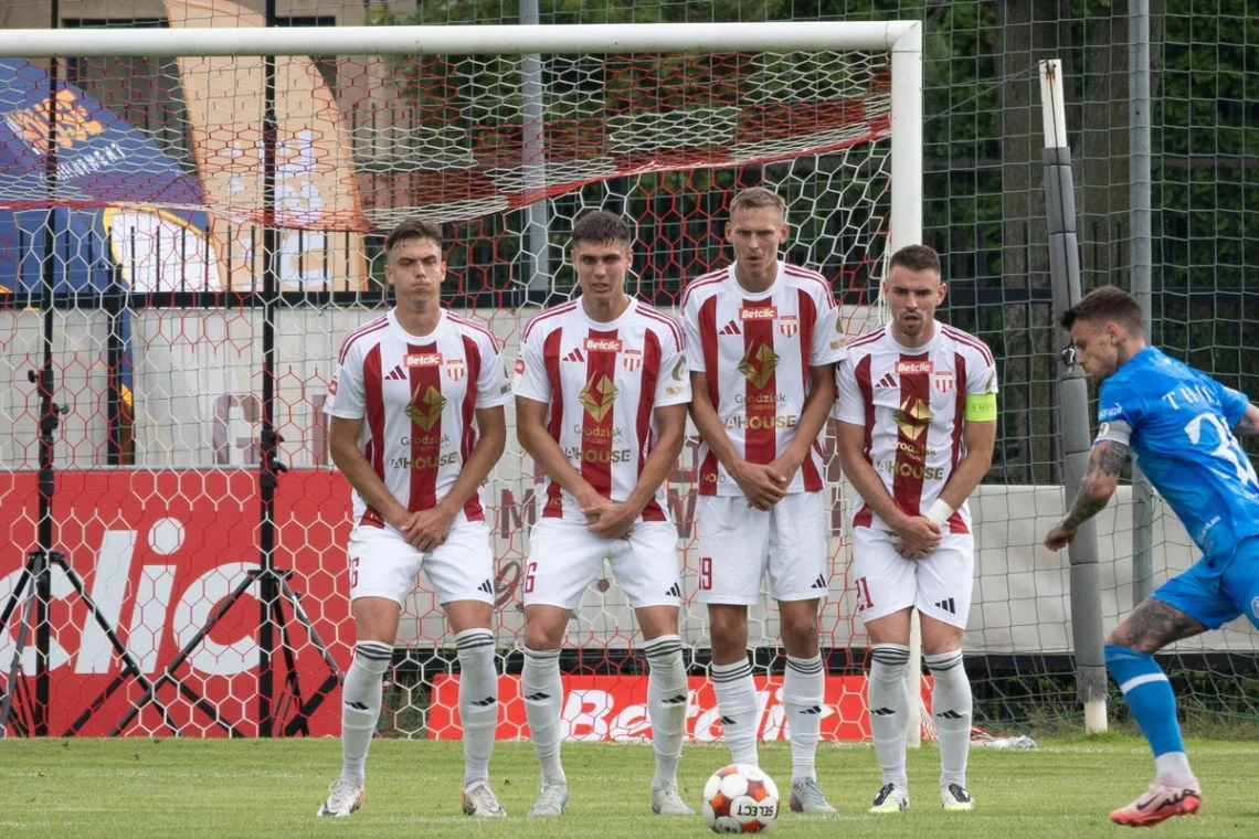 Zawodnicy Pogonii Grodzisk Mazowiecki