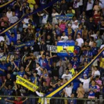 Kibice-Delfinu-2025-Alamy