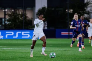 Linda-Caicedo-w-pojedynku-Realu-z-PSG-w-Lidze-Mistrzow-Kobiet-2025-foto-Alamy