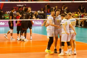 fot-alamy-fotoarena-aluron-cmc-warta-zawiercie-siatkowka