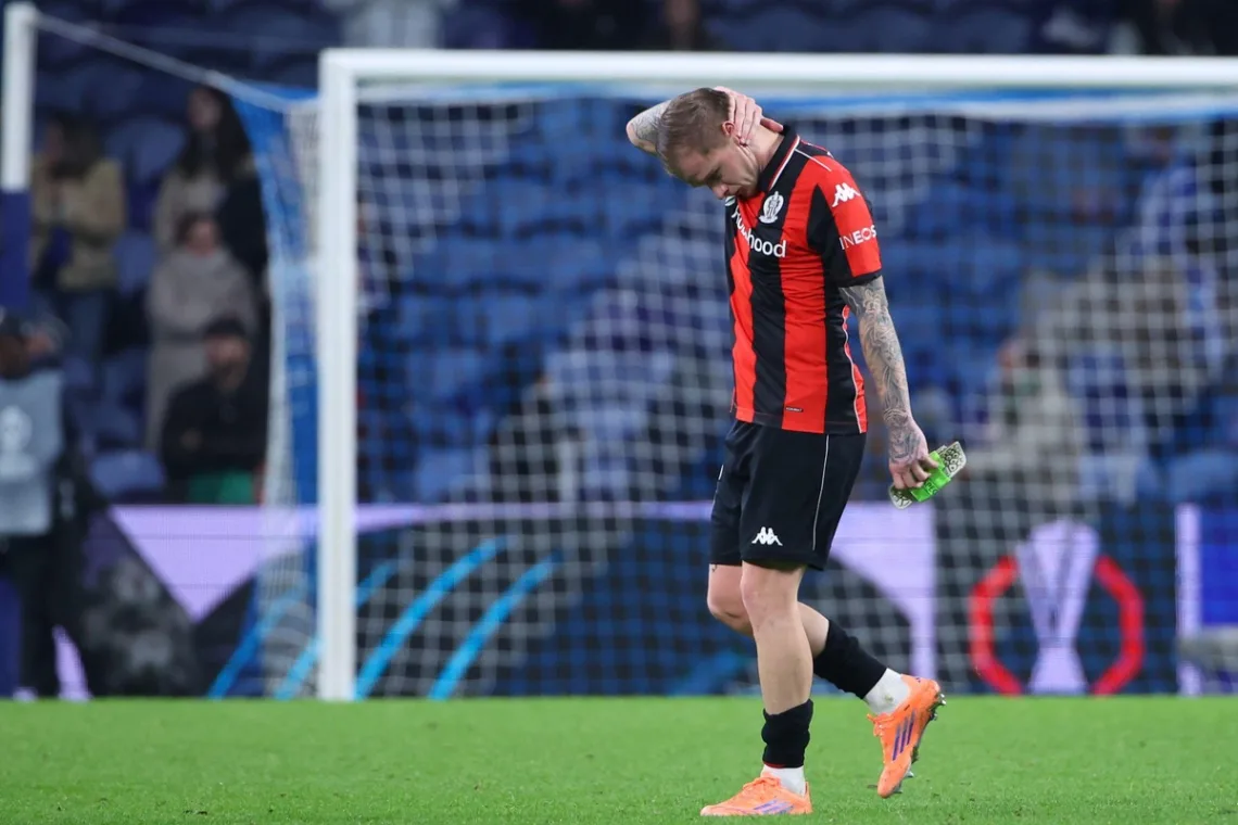 Melvin Bard vs Porto