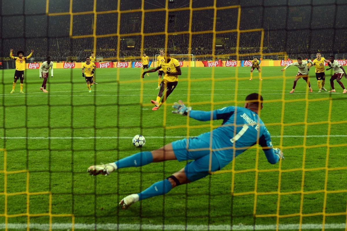 W derbach Borussii sędzia Jablonski wskaże na wapno? Singiel 3.15 na Bundesligę!