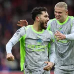 Cherki-i-Haaland-celebrujacy-bramke