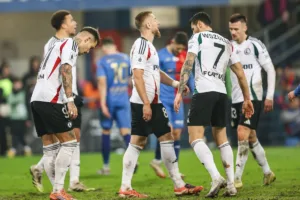 Zawodnicy Legii i Piasta