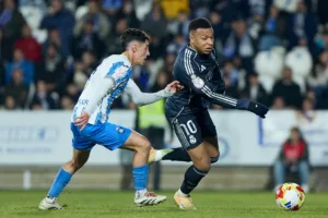 Real - Sevilla gdzie oglądać Transmisja TV i stream 20122025