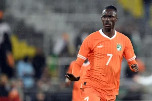 Odilon Kossounou vs Urugwaj