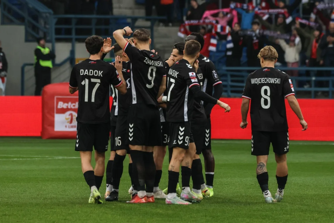 GKS Tychy - Polonia Warszawa gdzie oglądać Transmisja TV i stream 05122025