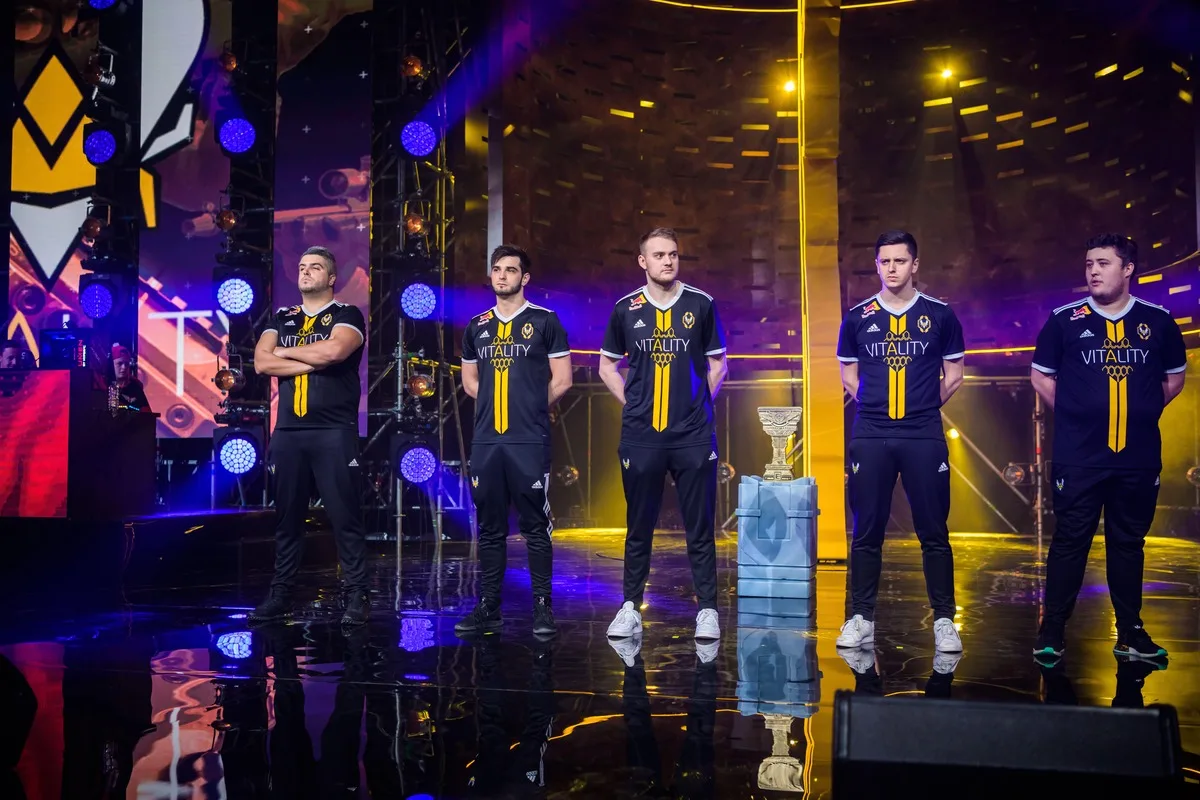 FUT zaskoczy Furię w meczu o awans? Gramy esport z kursem 3.36!