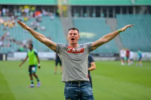 Arkadiusz-Wrzosek-fanatyk-Legii-Warszawa-i-wojownik-KSW-foto-Alamy