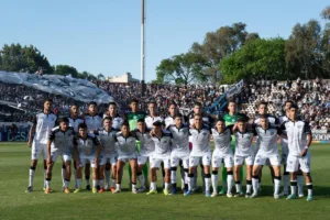 Gimnasia-Mendoza-beniaminek-Torneo-Betano-2026-foto-Alamy