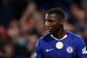 Caicedo-w-koszulce-Chelsea