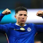 Enzo-celebrujacy-bramke