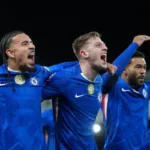 Gusto-Delap-James-celebrujacy-gola-z-Fulham