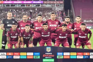 Zawodnicy-argentynskiego-klubu-Lanus-foto-Alamy